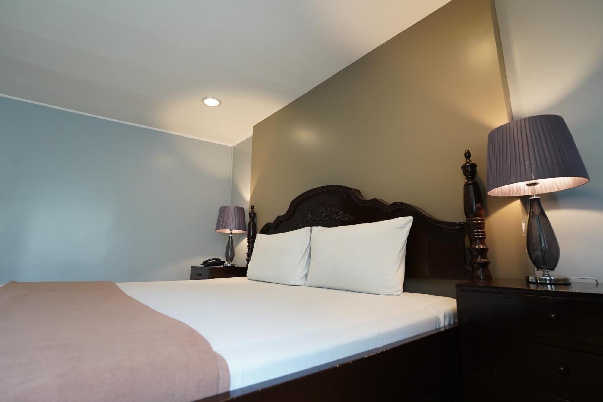 Arzo Hotel Manila Eksteriør billede